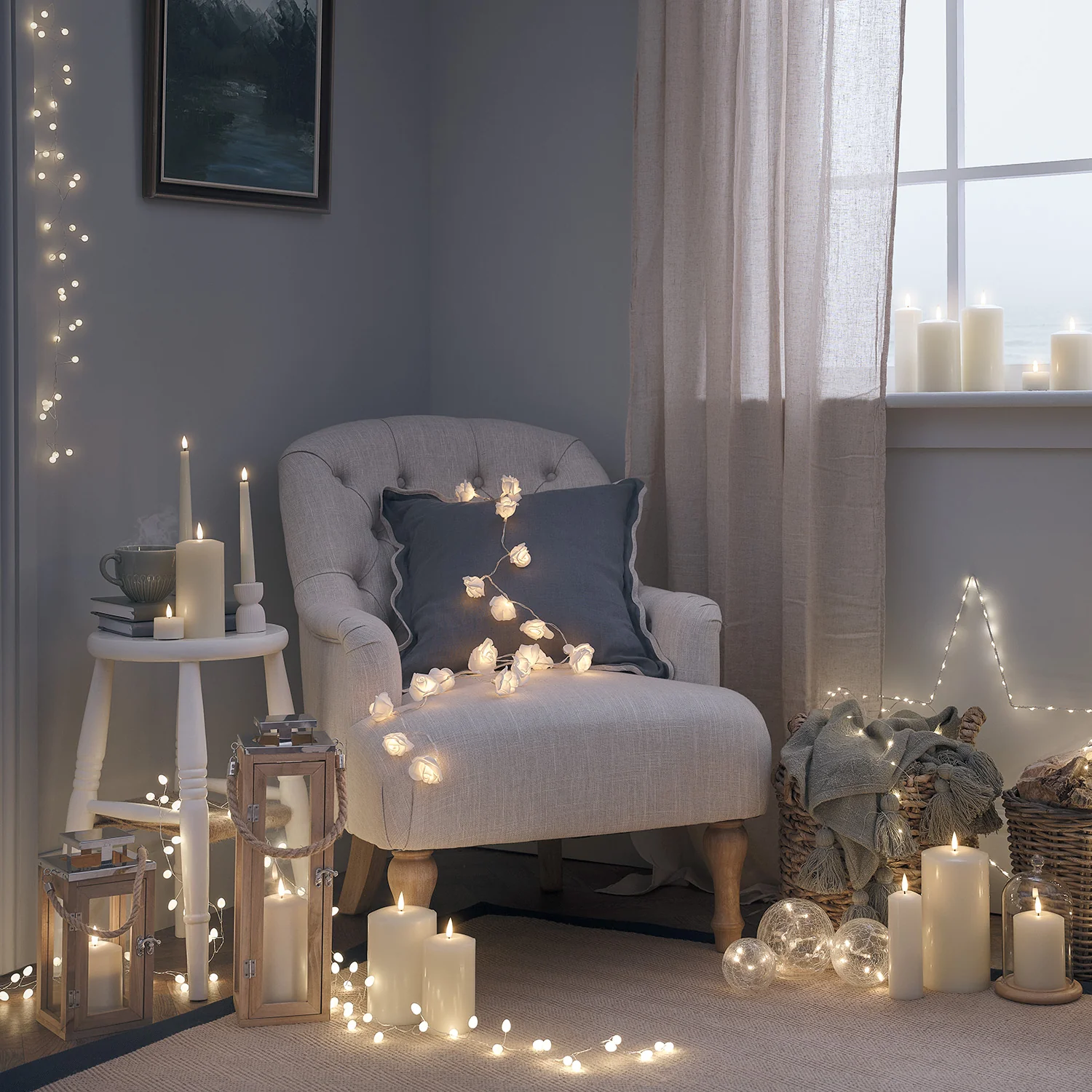 30 Warm White LED Rose Fairy Lights On Clear Cable - Image 6