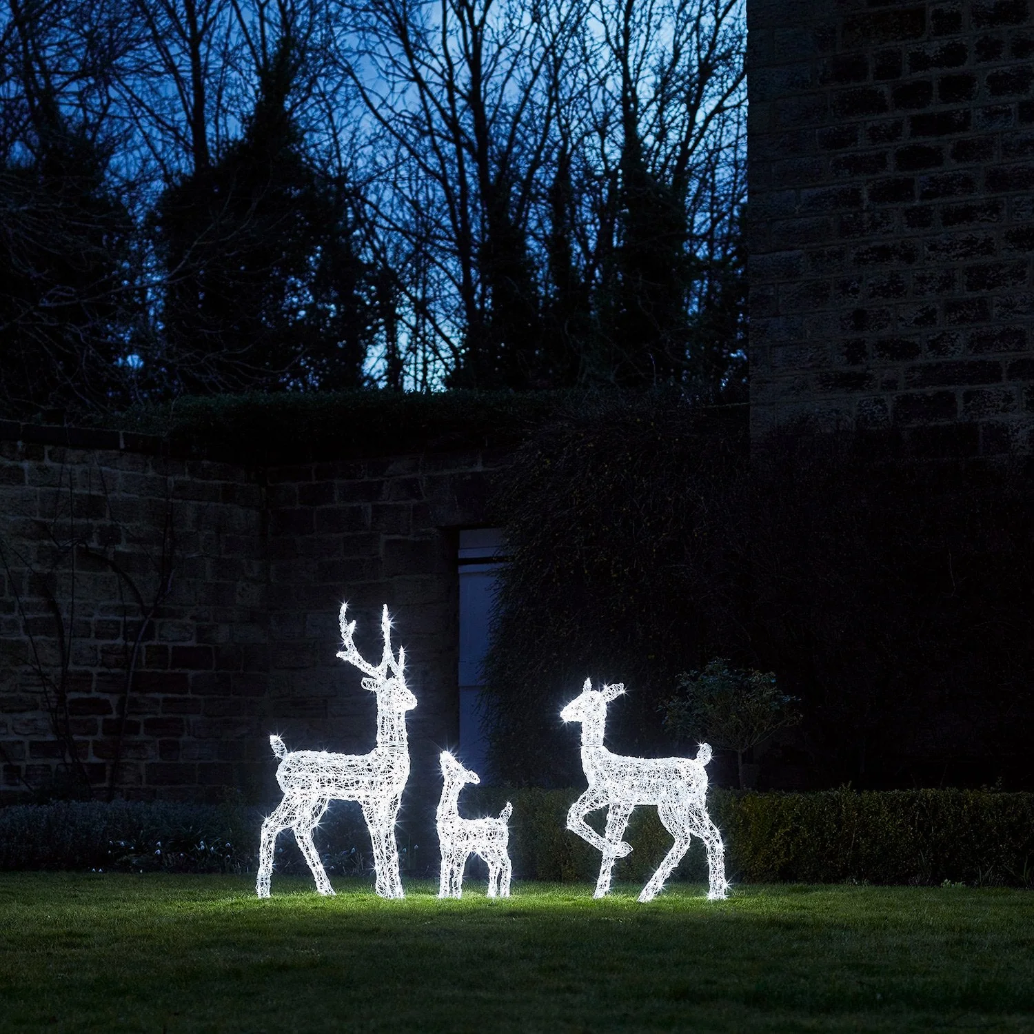 Swinsty Acrylic Light Up Reindeer Family 24v - Image 8